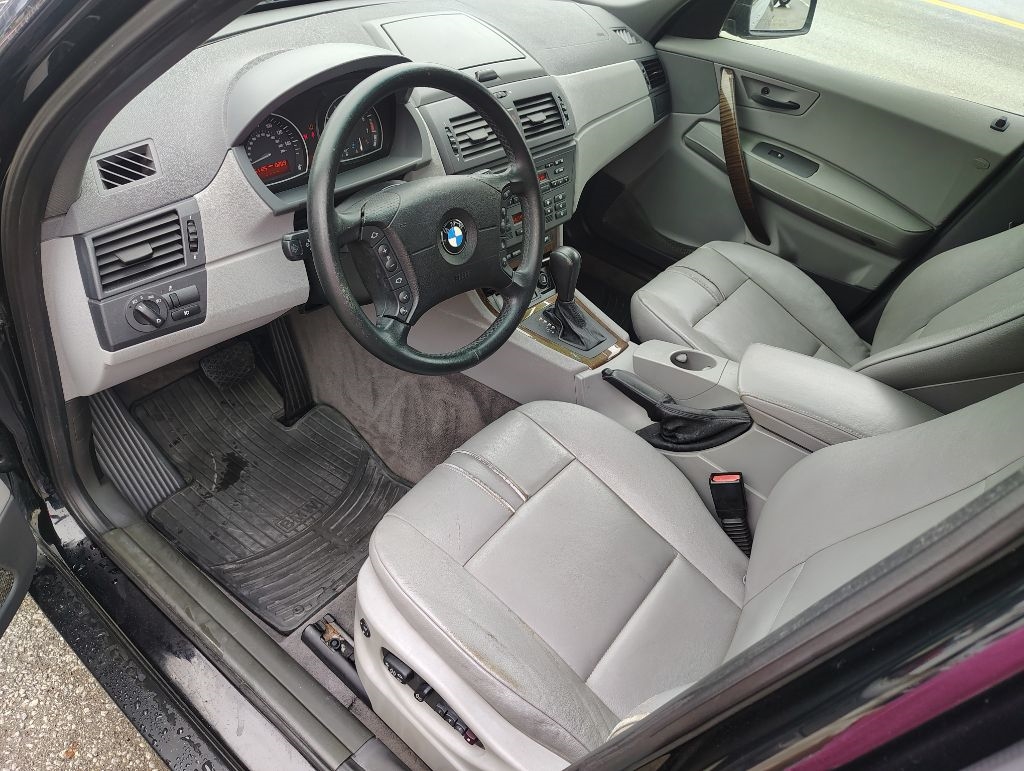 BMW X3  2004