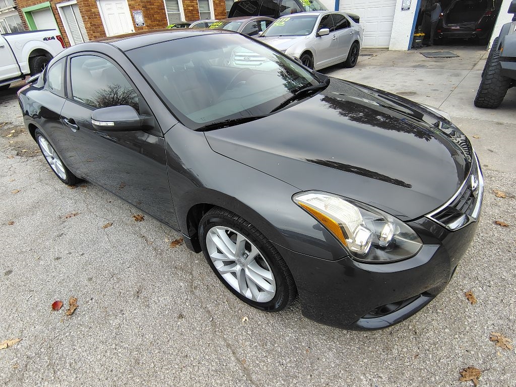 2010 Nissan Altima SR