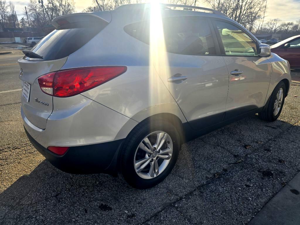 Hyundai Tucson  2013