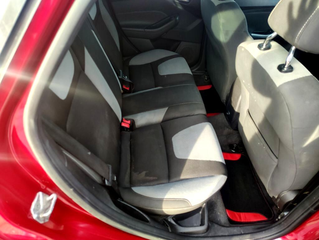 Ford Focus  2012