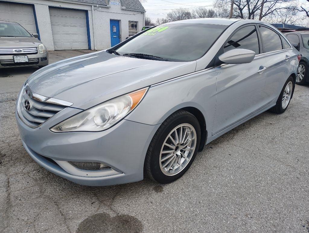 Hyundai Sonata  2013