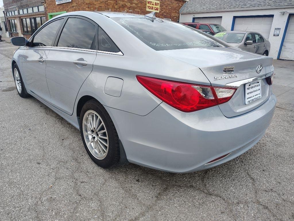 Hyundai Sonata  2013