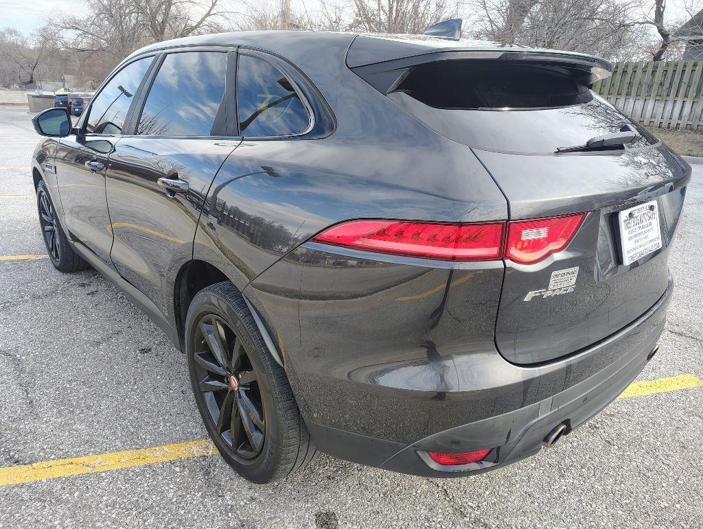 Jaguar F-Pace  2017