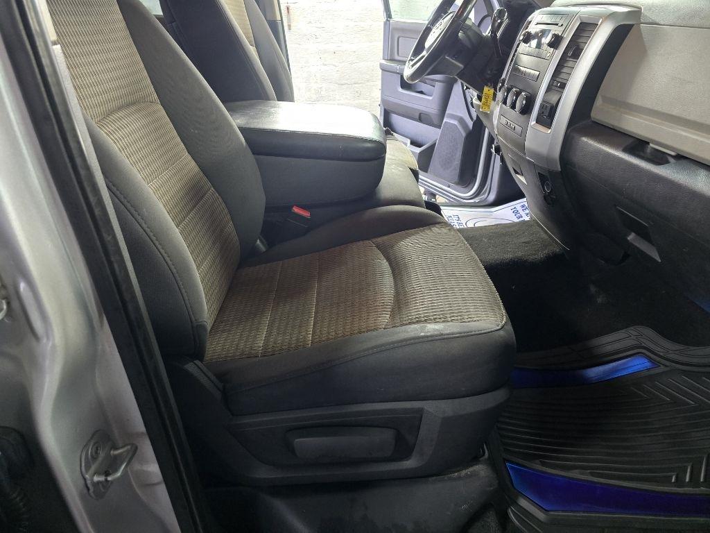 Dodge Ram 1500  2012