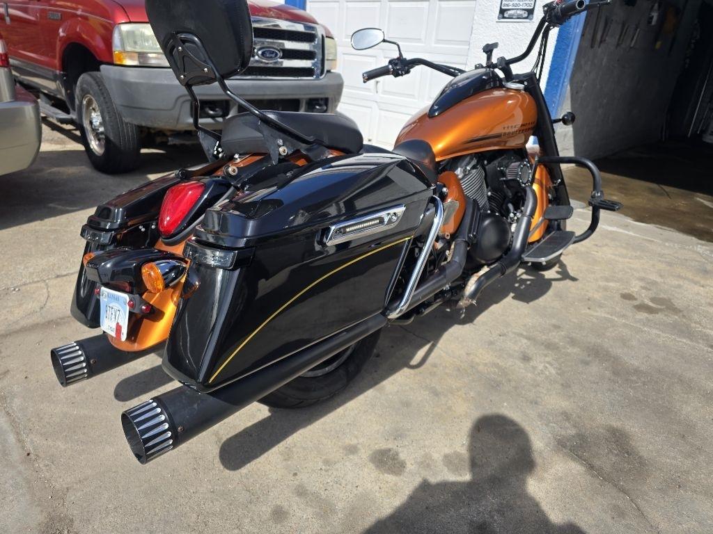 Suzuki VL1500  2016