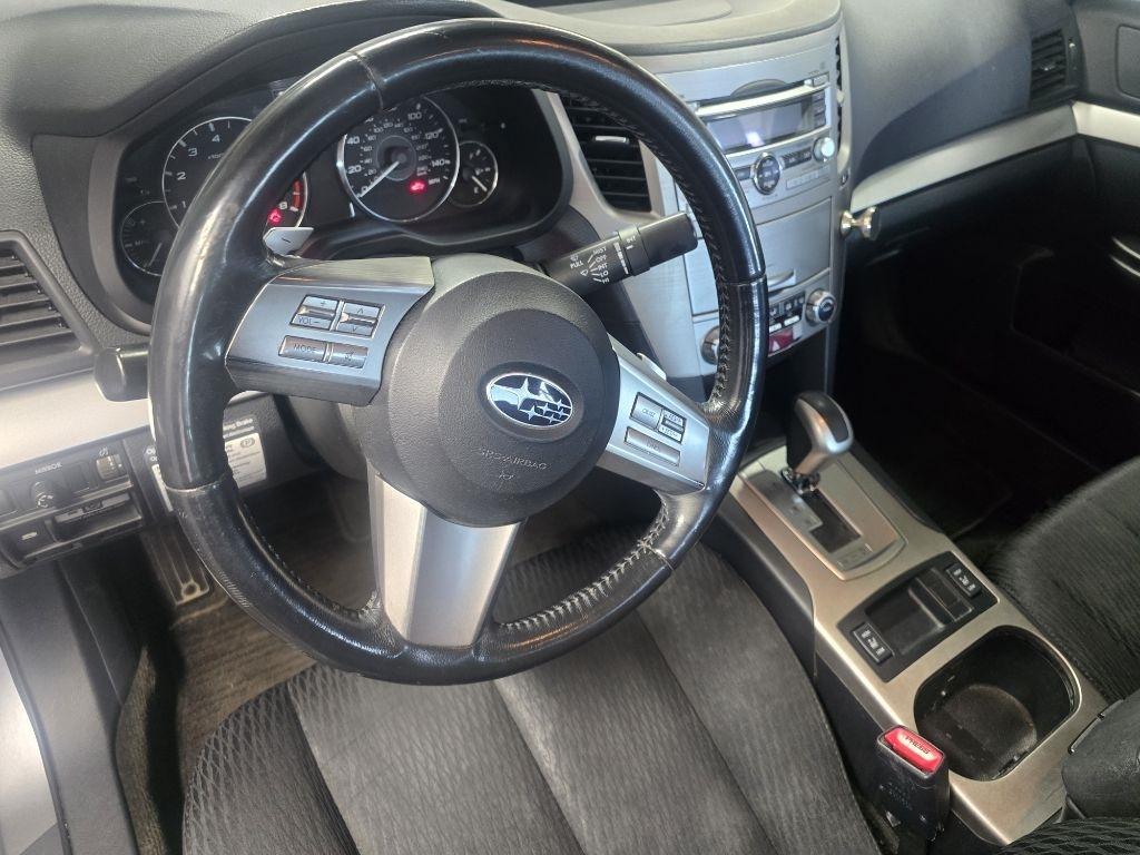 Subaru Legacy  2011