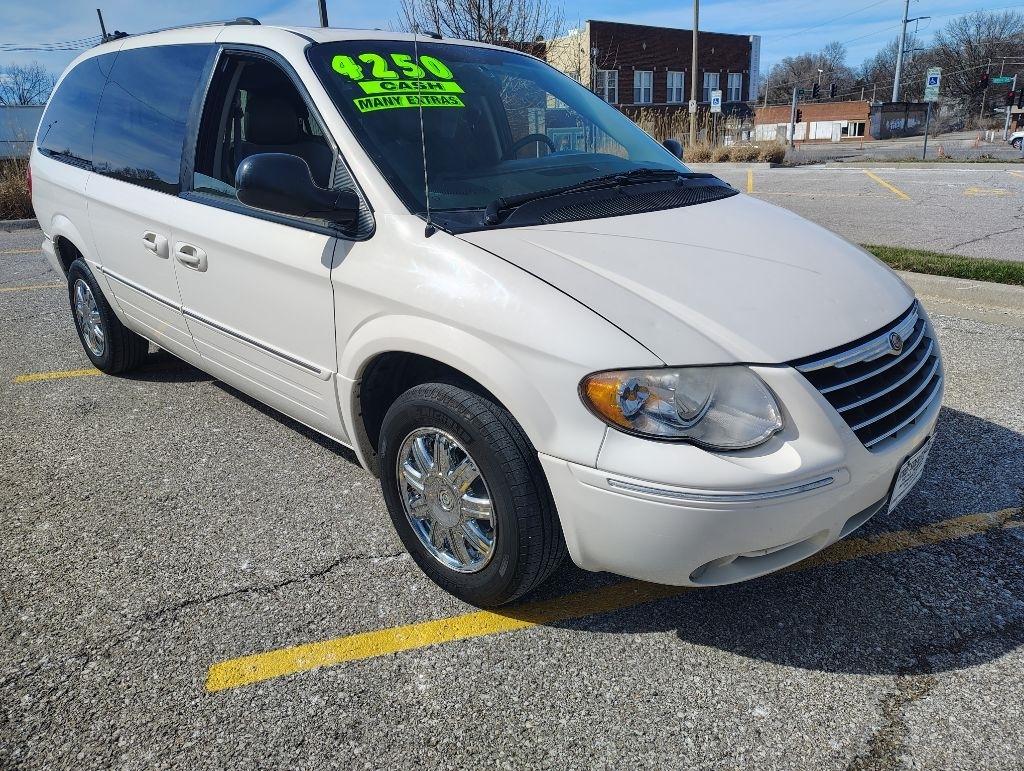 2006 Chrysler Town & Country LIMITED