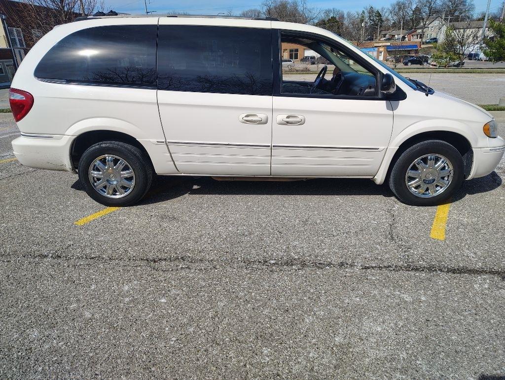 Chrysler Town & Country  2006