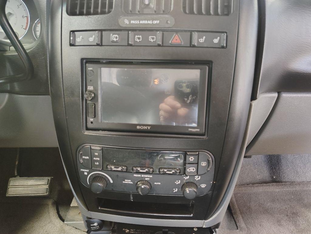 Chrysler Town & Country  2006