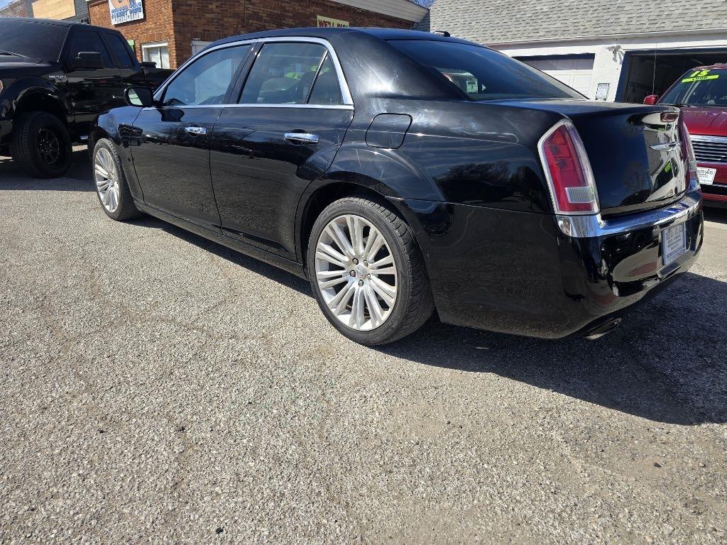 Chrysler 300  2012