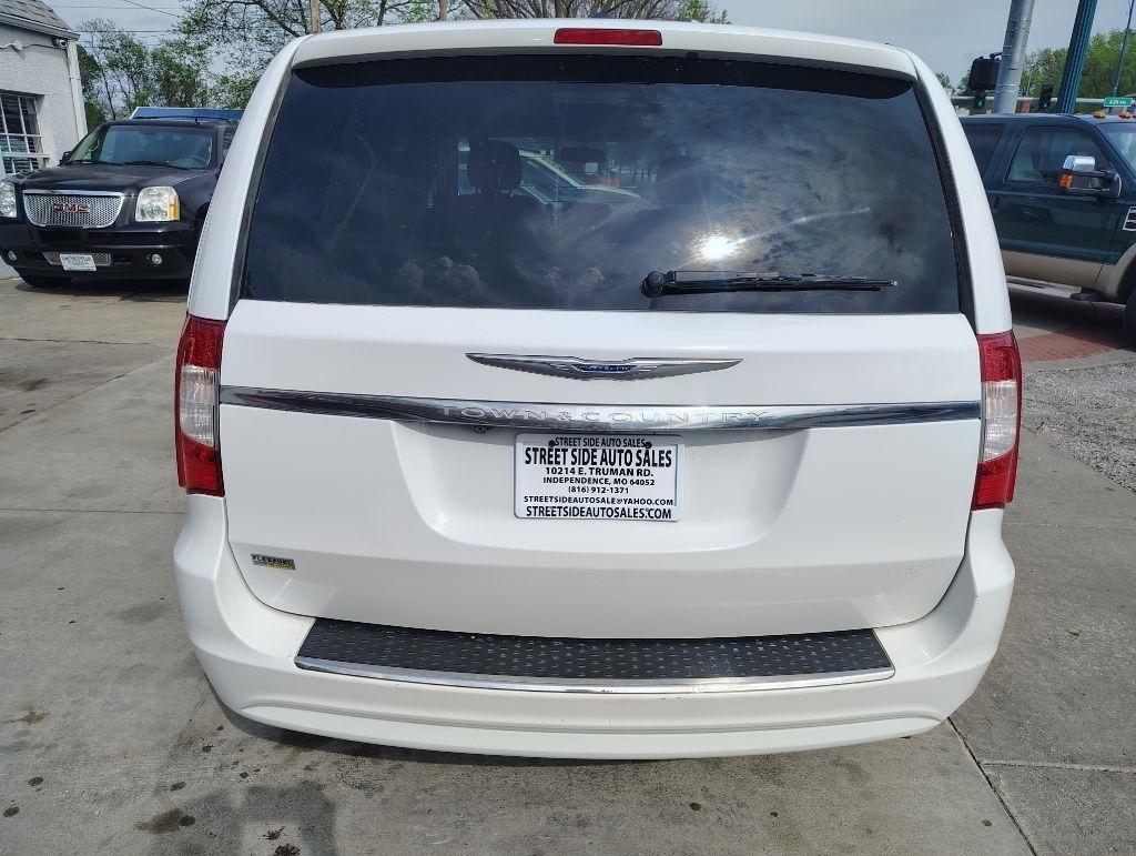Chrysler Town & Country  2014