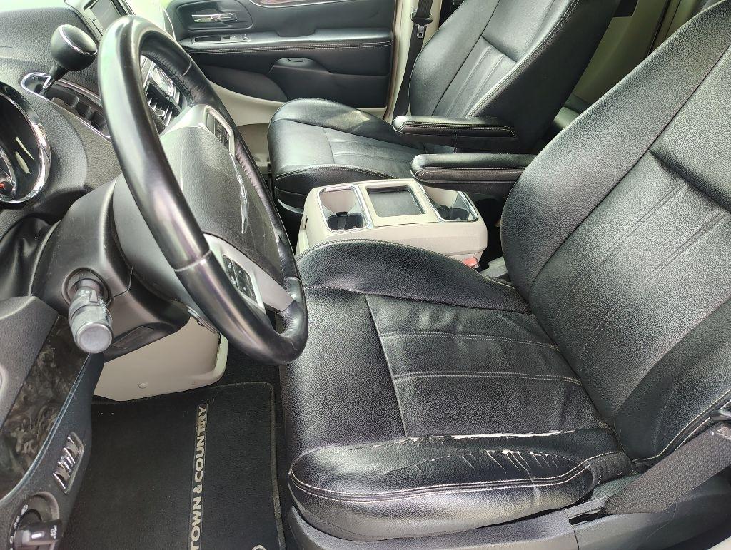 Chrysler Town & Country  2014