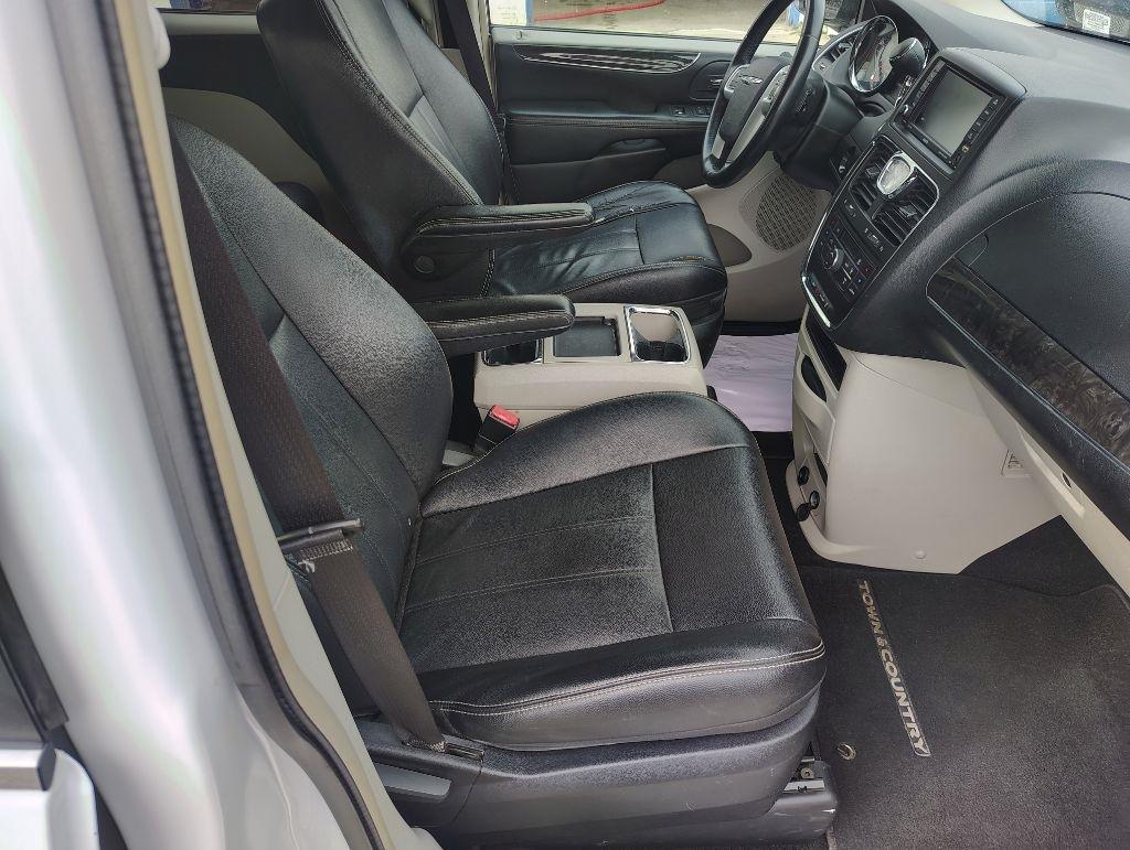 Chrysler Town & Country  2014