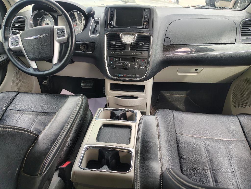 Chrysler Town & Country  2014