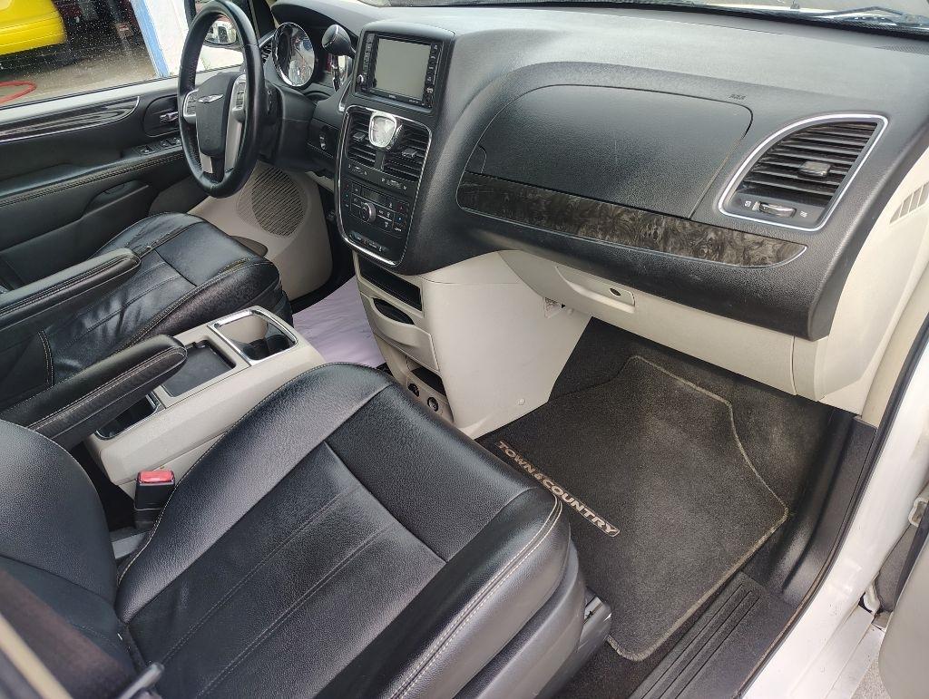 Chrysler Town & Country  2014