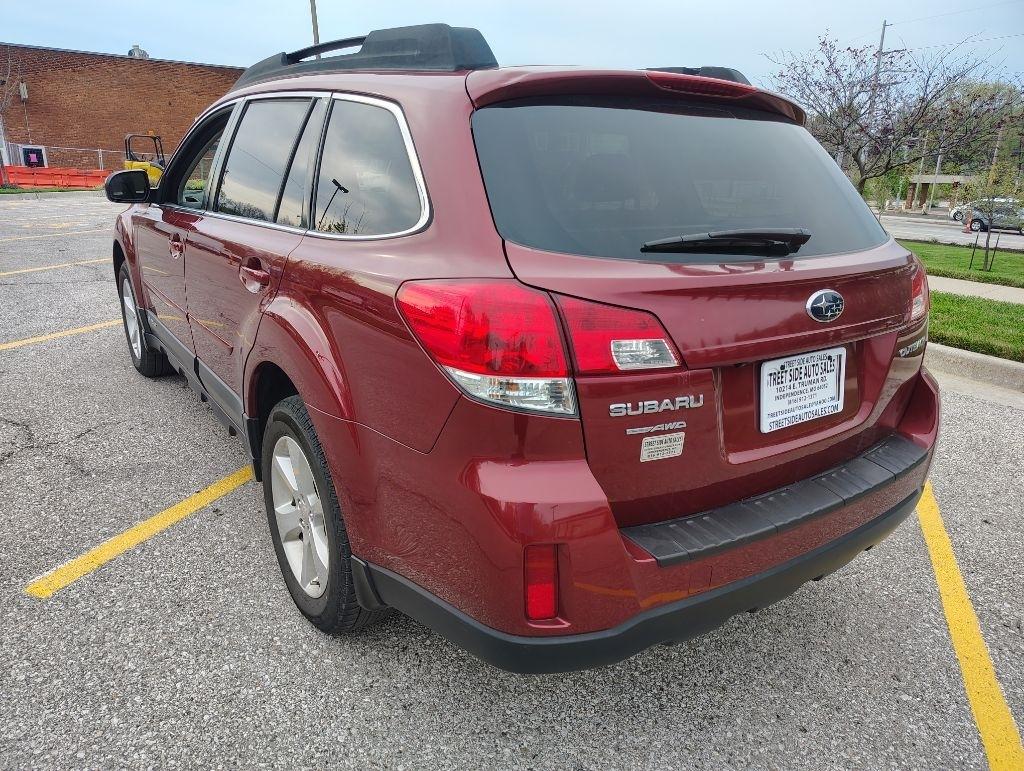 Subaru Outback  2013