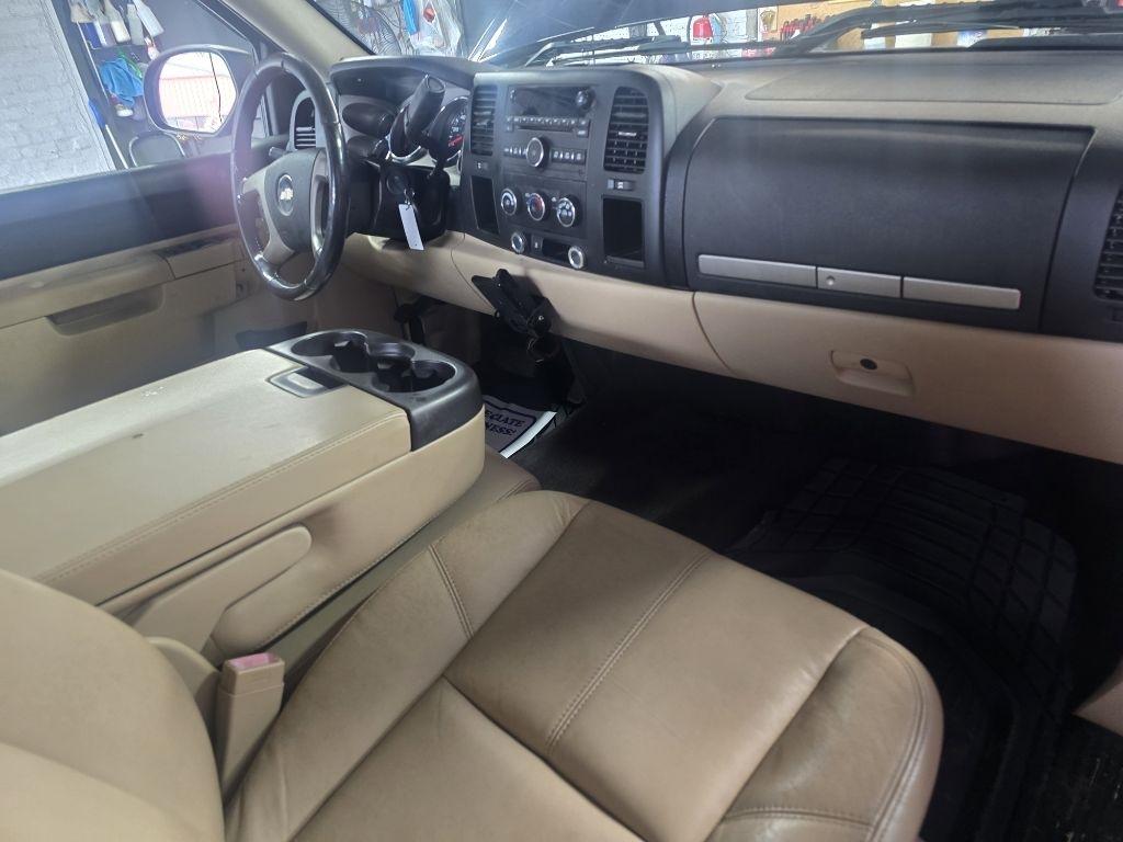 Chevrolet Silverado 1500  2010