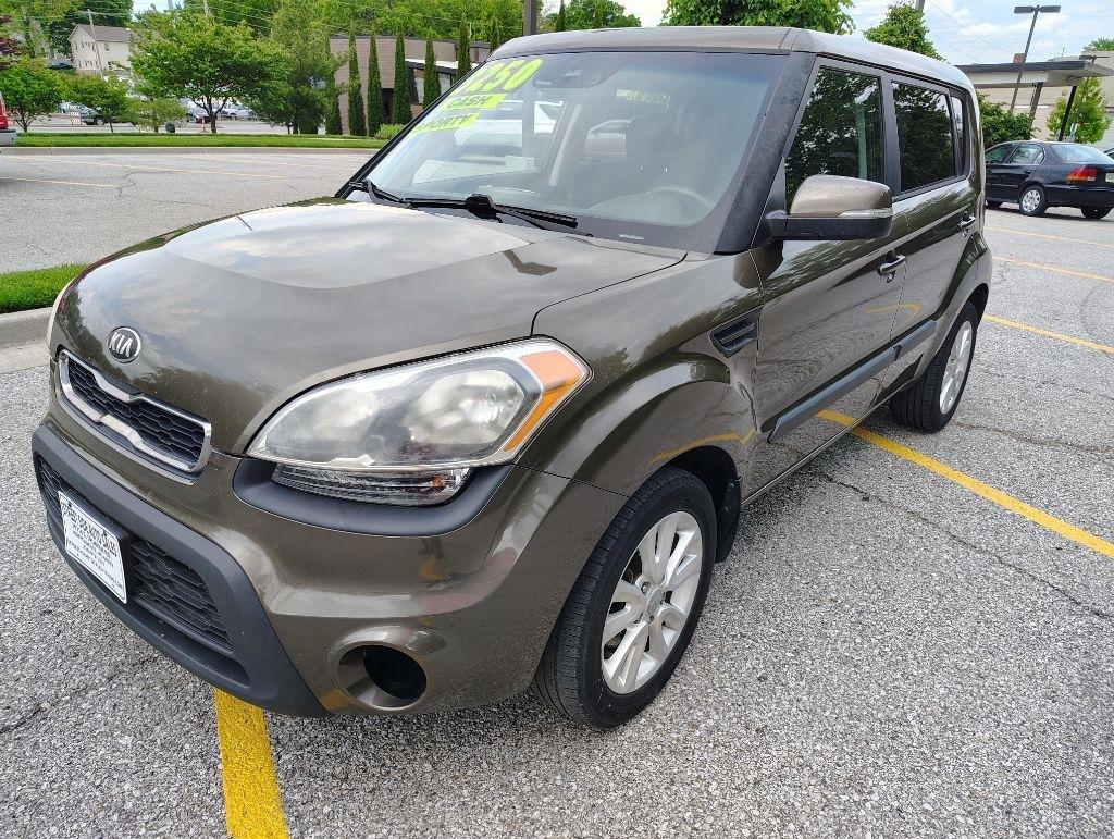 2013 Kia Soul +