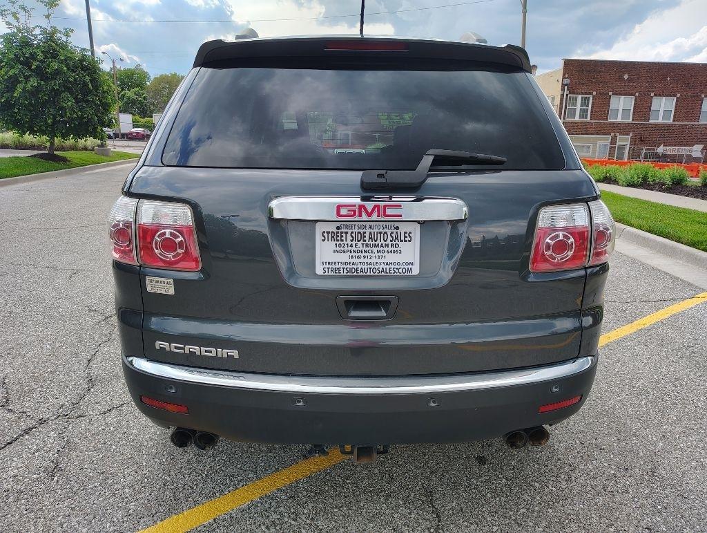 GMC Acadia  2011