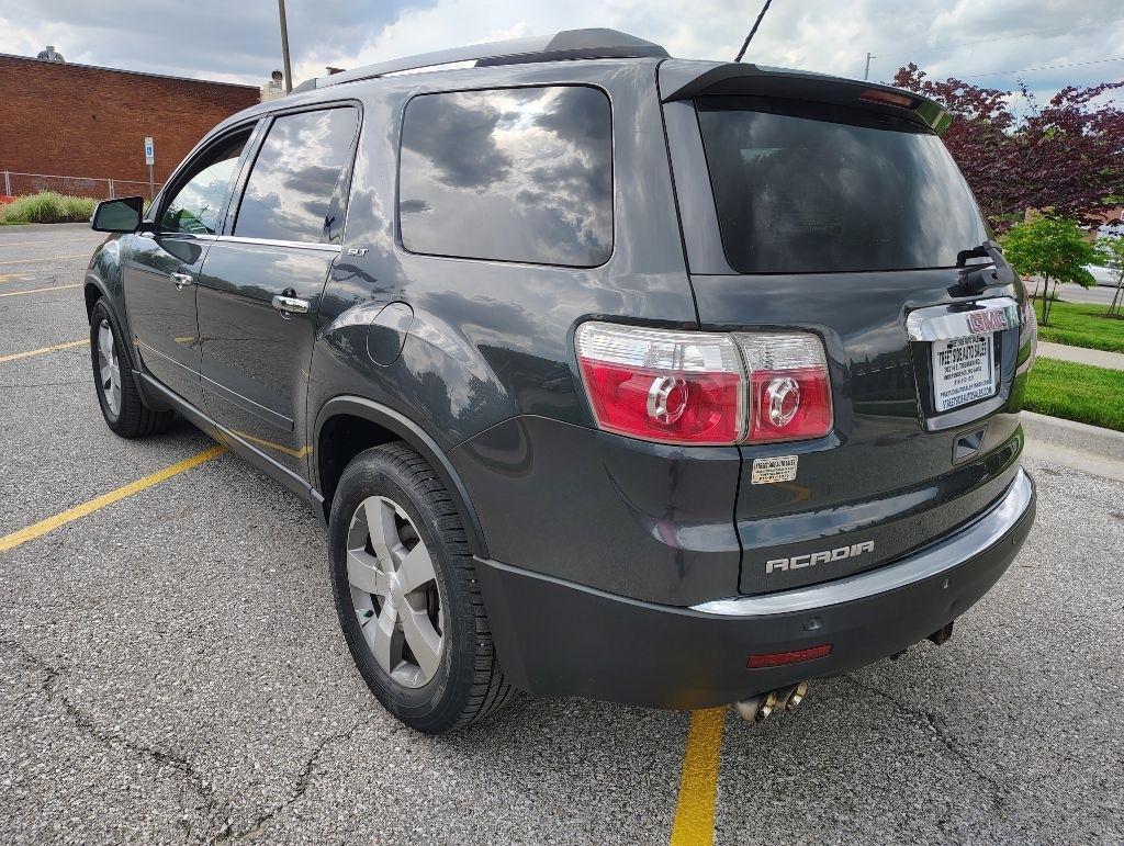 GMC Acadia  2011