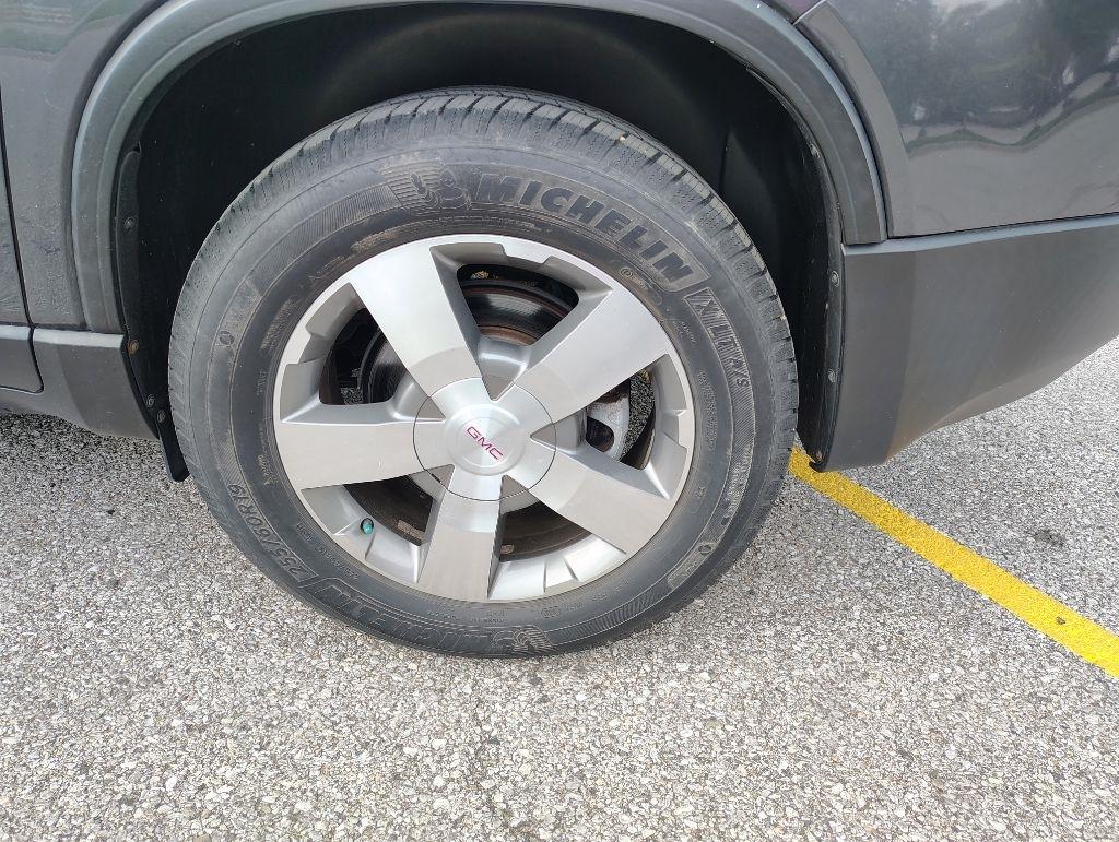 GMC Acadia  2011