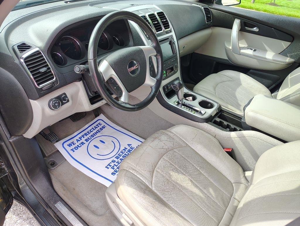 GMC Acadia  2011
