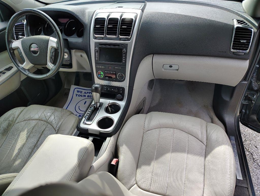 GMC Acadia  2011