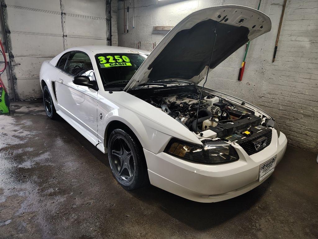 Ford Mustang  2001