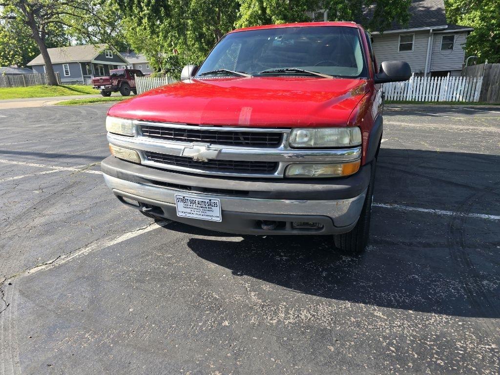Chevrolet Suburban  2002