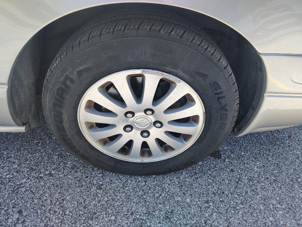 Buick LeSabre  2005