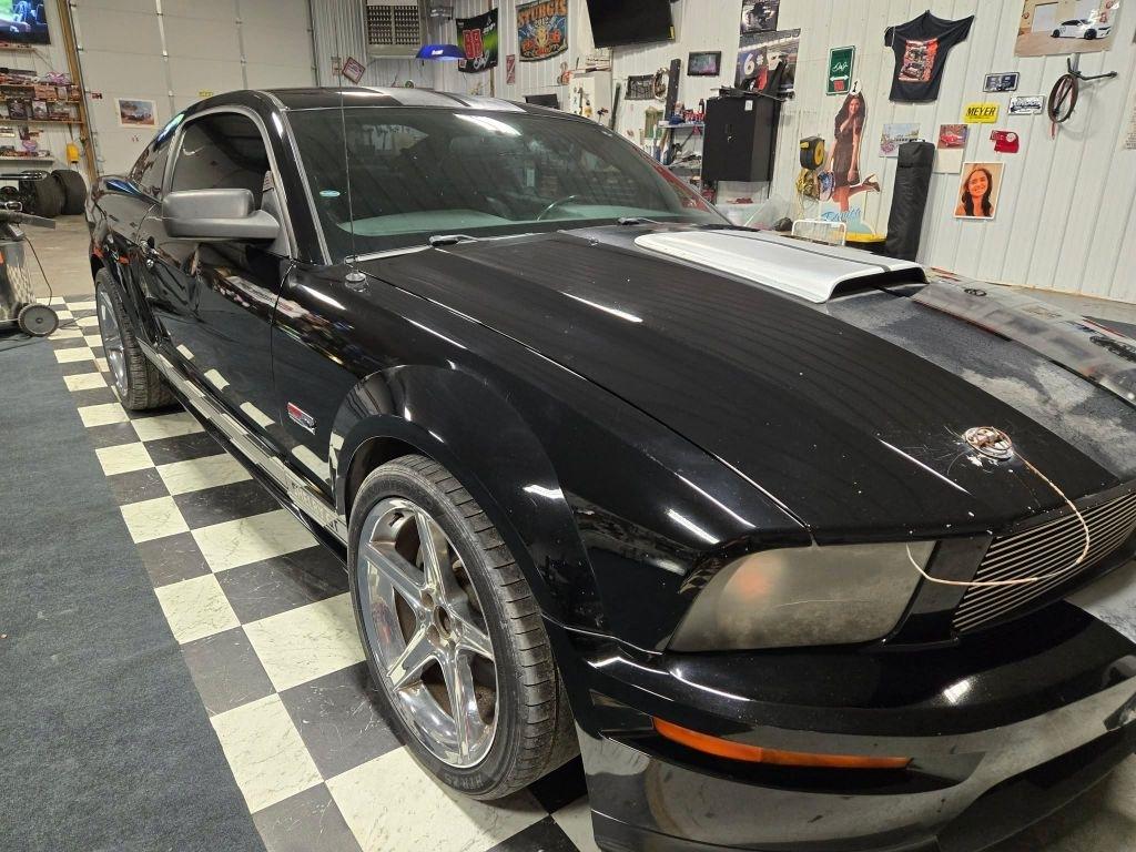 Ford Mustang  2007