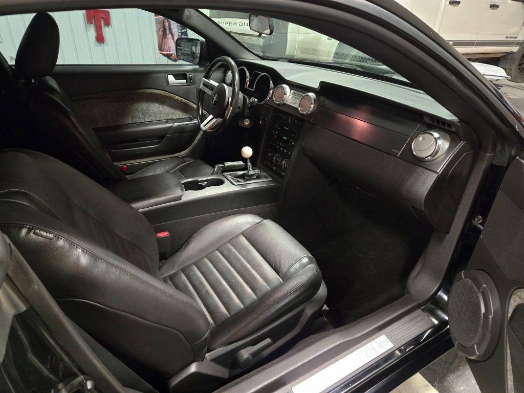 Ford Mustang  2007
