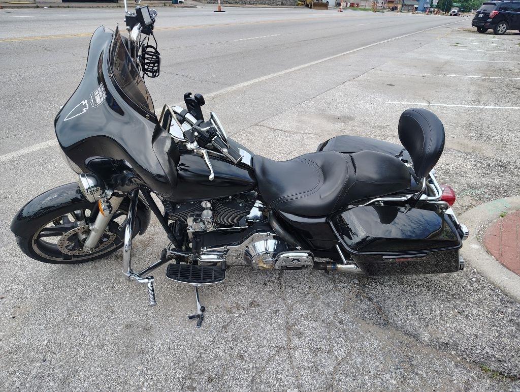 Harley-Davidson FLHTCUI  2005