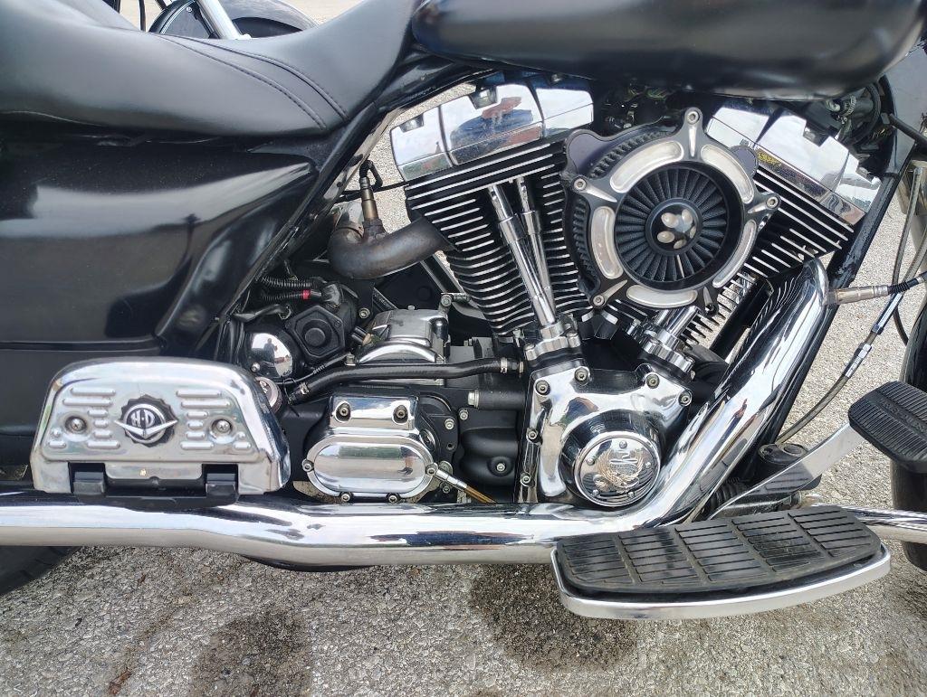 Harley-Davidson FLHTCUI  2005