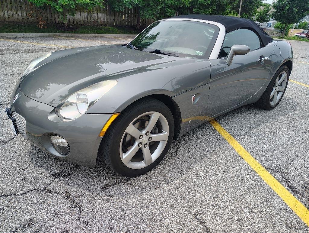 2007 Pontiac Solstice -'s photo