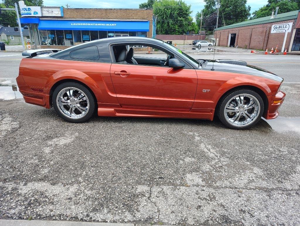 Ford Mustang  2007