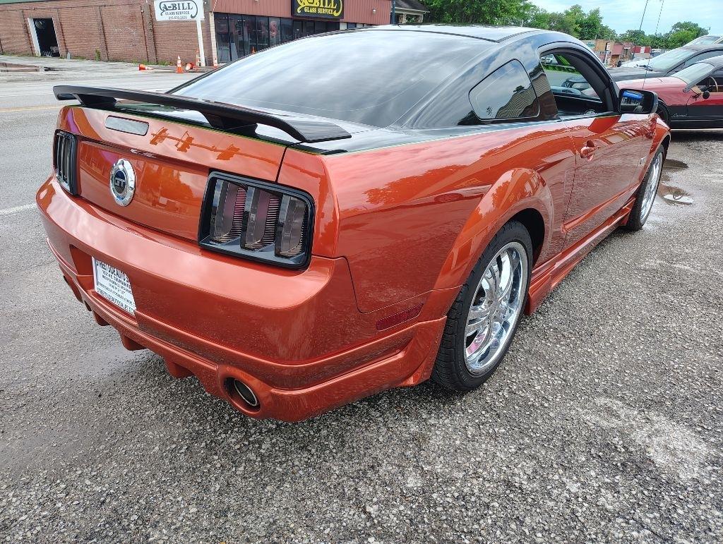 Ford Mustang  2007