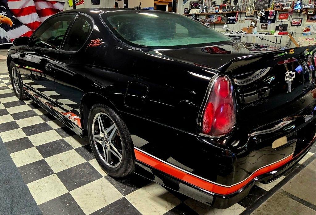 Chevrolet Monte Carlo  2005