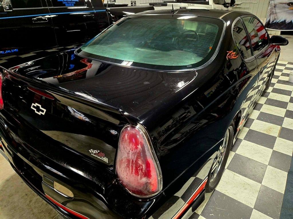 Chevrolet Monte Carlo  2005