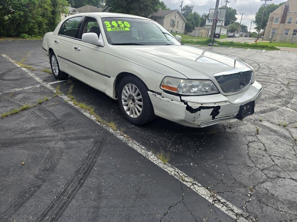 Lincoln Town Car  2004