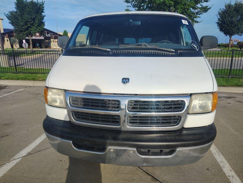Dodge Ram Wagon  1999