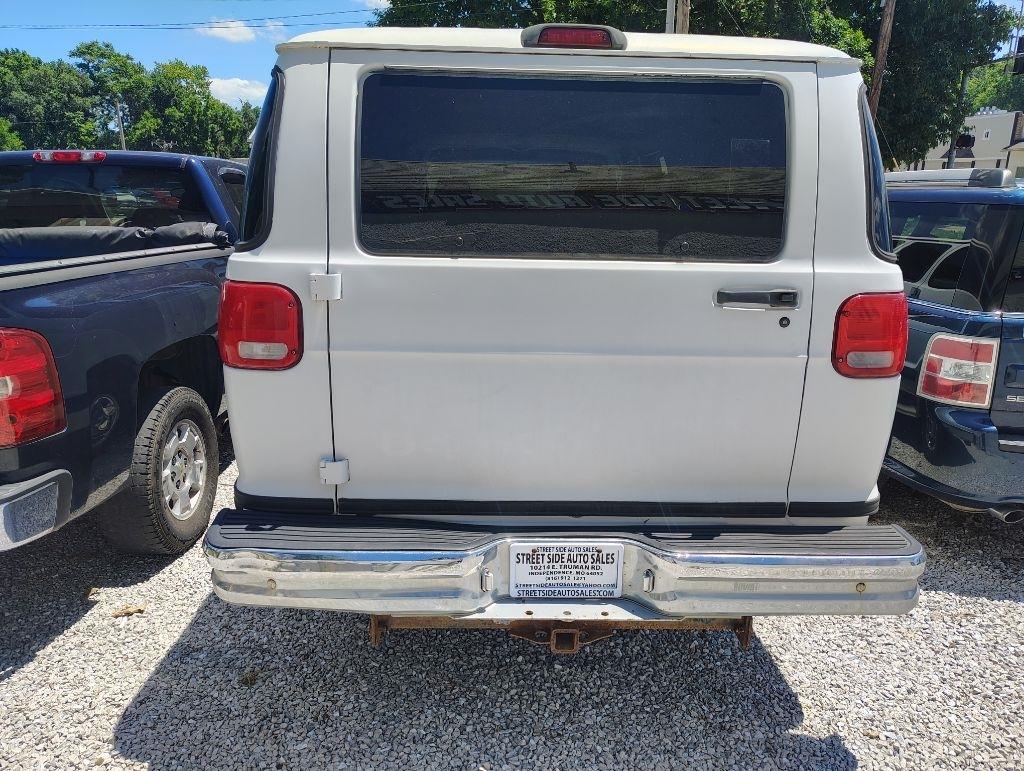 Dodge Ram Wagon  1999