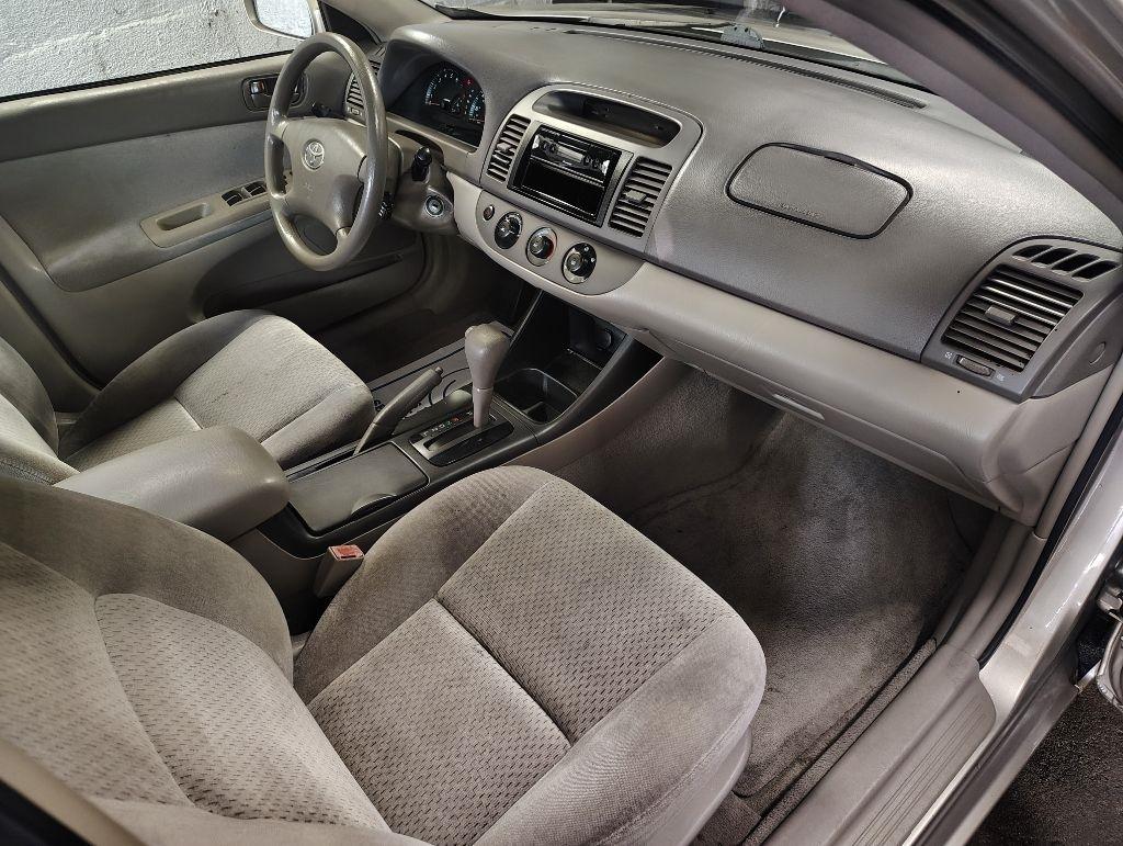 Toyota Camry  2003