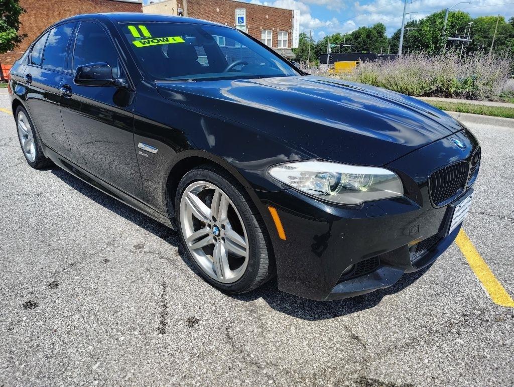 2011 BMW 5-Series XI