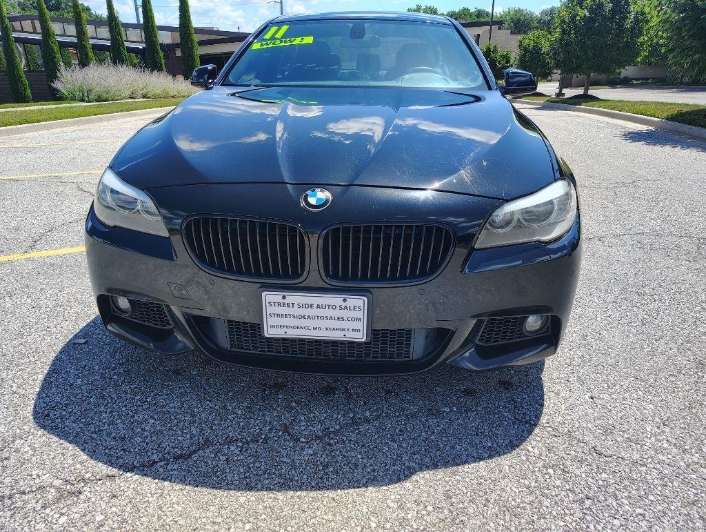 BMW 5-Series  2011