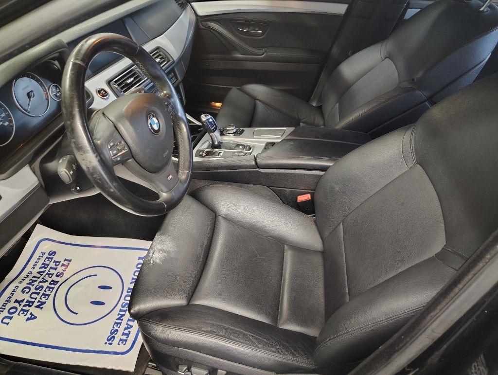 BMW 5-Series  2011