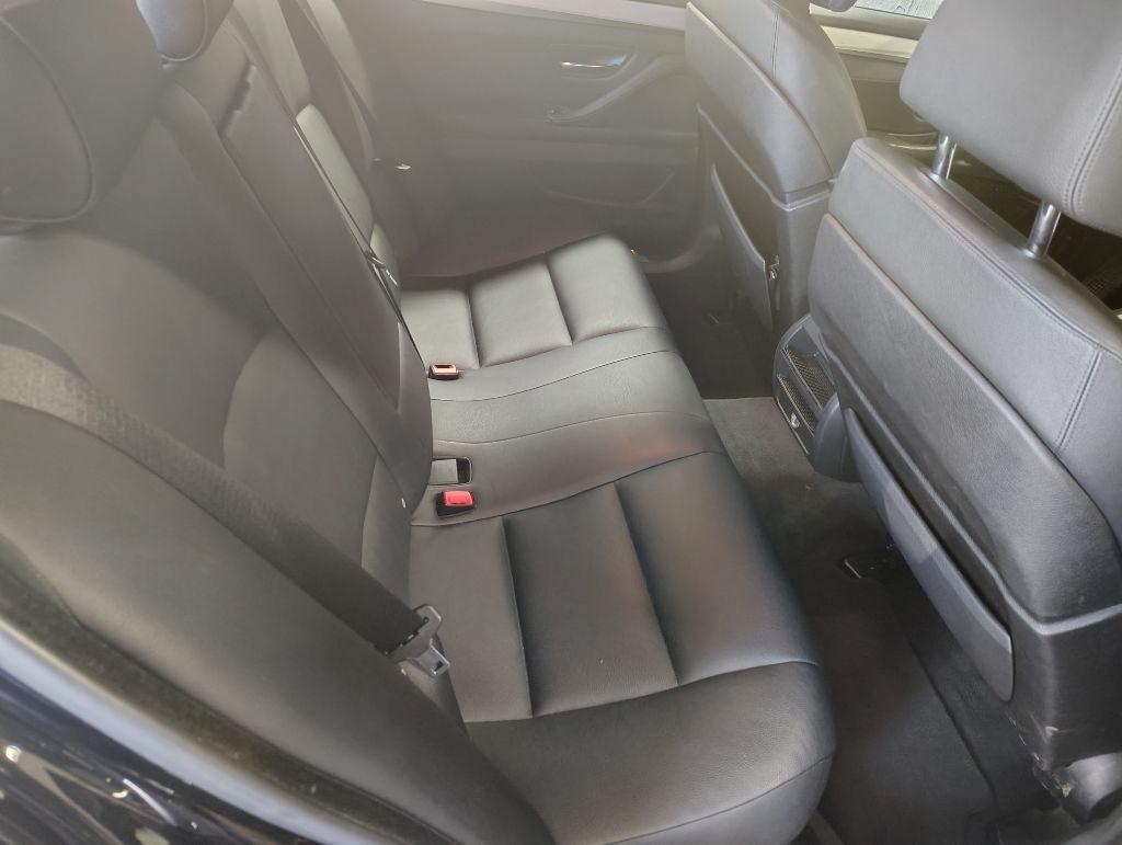 BMW 5-Series  2011
