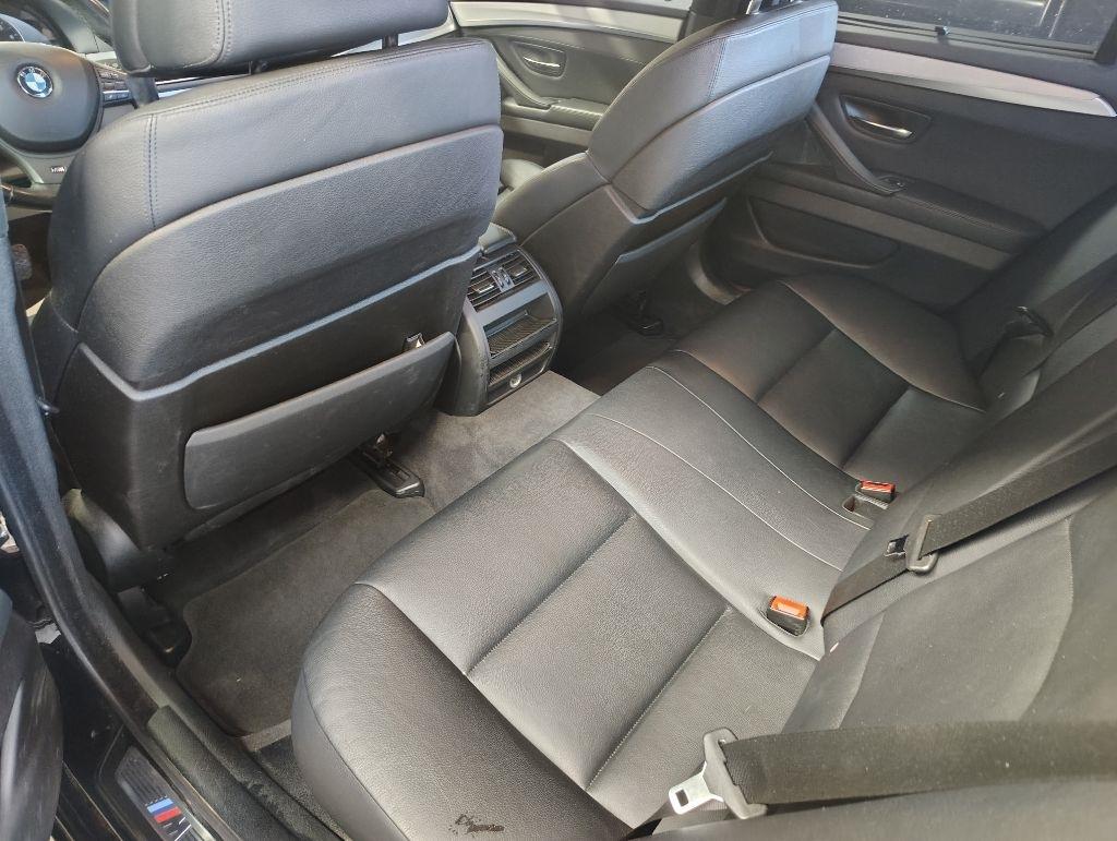 BMW 5-Series  2011