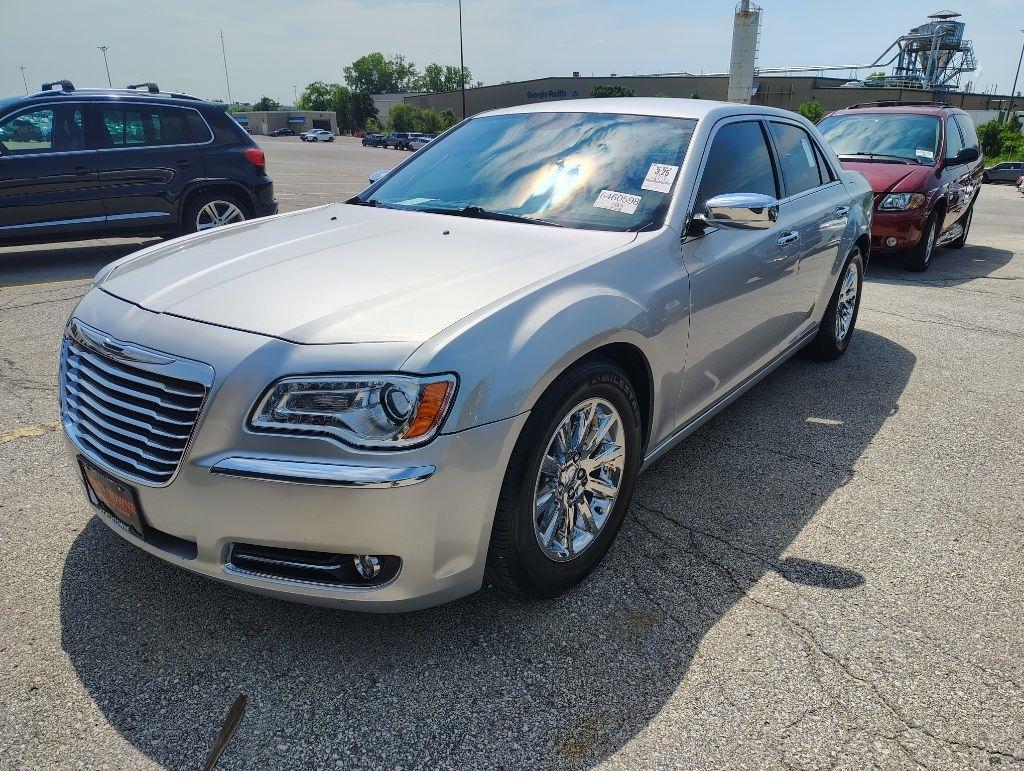 Chrysler 300  2012