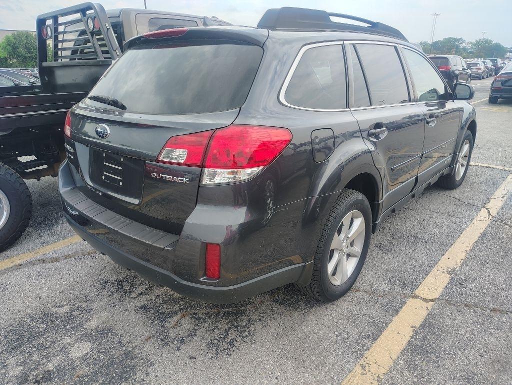 Subaru Outback  2013